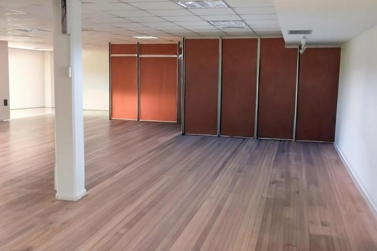 venta oficina Lomas de San Isidro fachada al frente